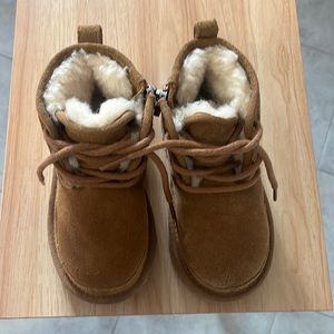 Kids NWOB Ugg booties
